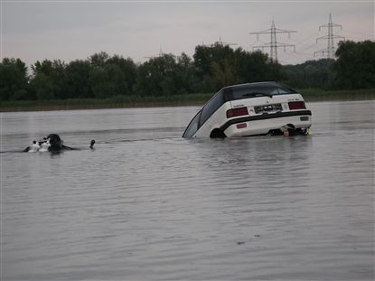 Auto im Erlichsee