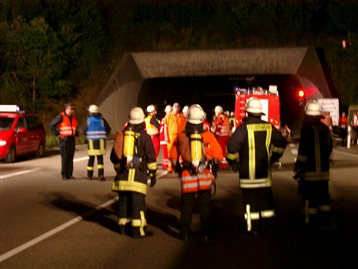 Übung im Wattkopftunnel Ettlingen