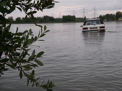 Übung DRK DLRG Bergung eines Autos aus dem Erlichsee