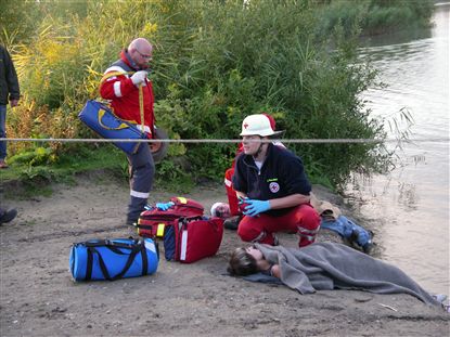 Übung DRK DLRG Bergung eines Autos aus dem Erlichsee