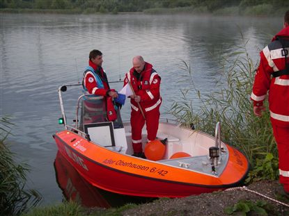 Übung DRK DLRG Bergung eines Autos aus dem Erlichsee