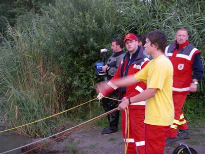 Übung DRK DLRG Bergung eines Autos aus dem Erlichsee