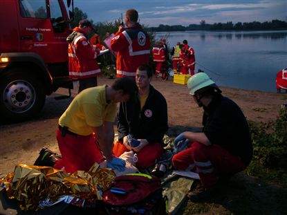 Übung DRK DLRG Bergung eines Autos aus dem Erlichsee