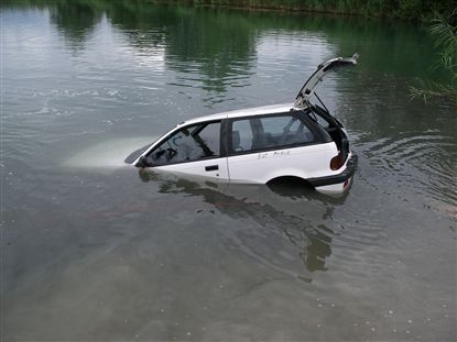 Übung DRK DLRG Bergung eines Autos aus dem Erlichsee