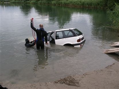 Übung DRK DLRG Bergung eines Autos aus dem Erlichsee